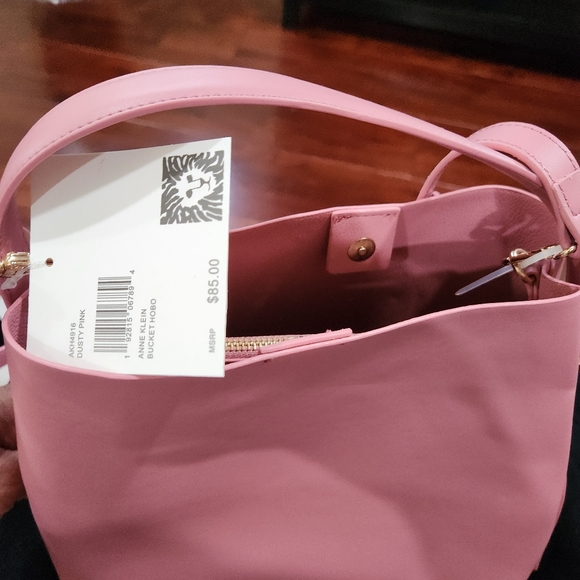 Anne Klein - Picture 4 of 8